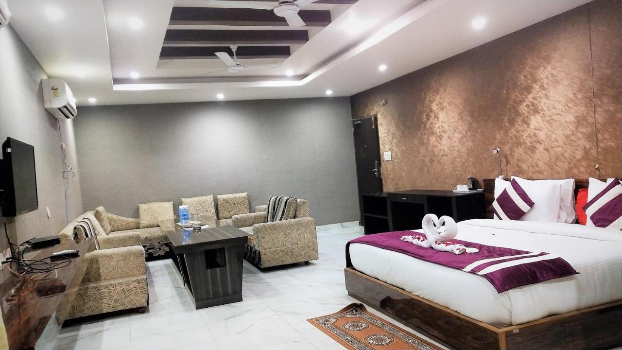 Hotel Syona Residency à Lucknow Extérieur photo